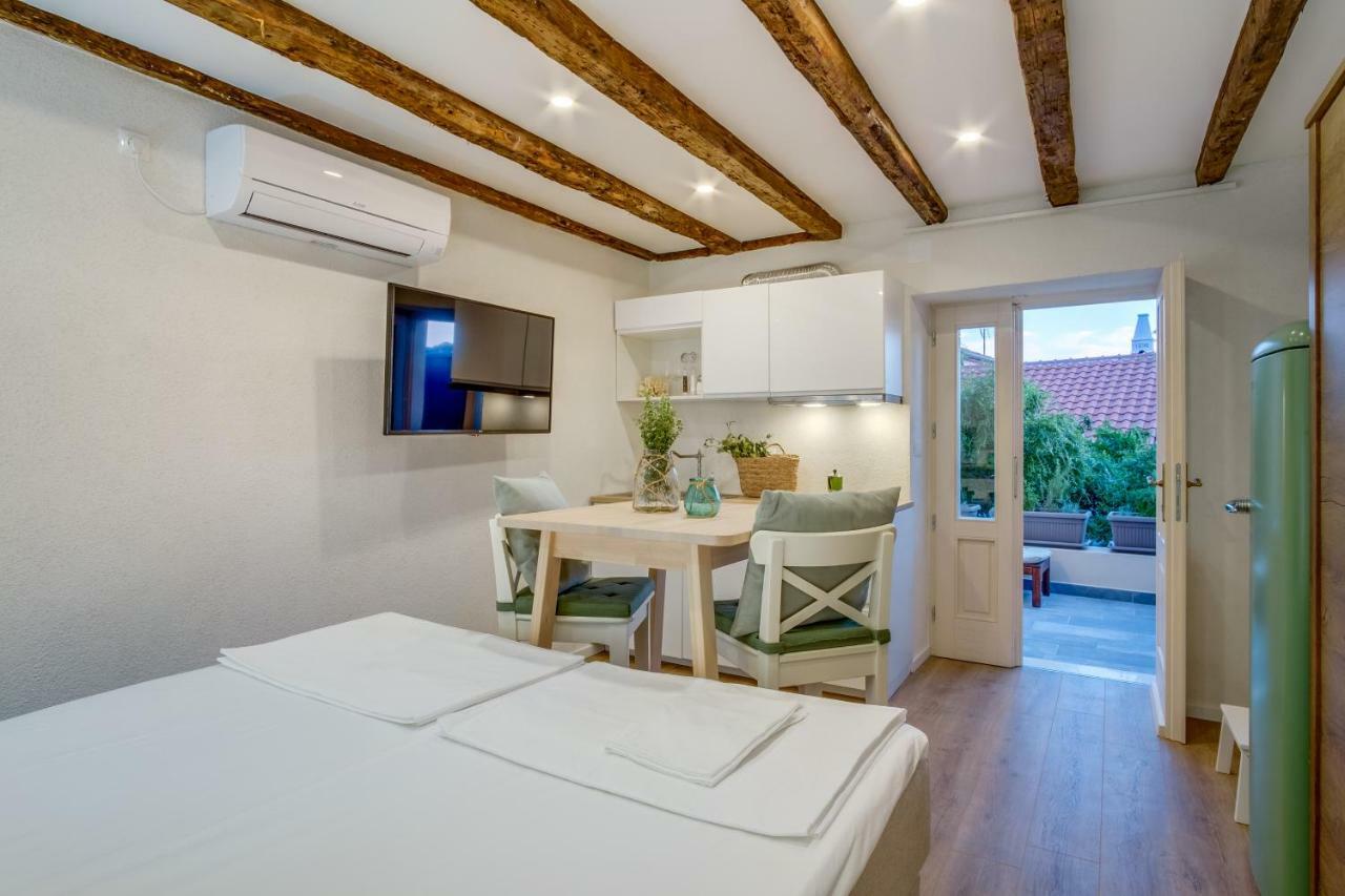 Casa Rustica *