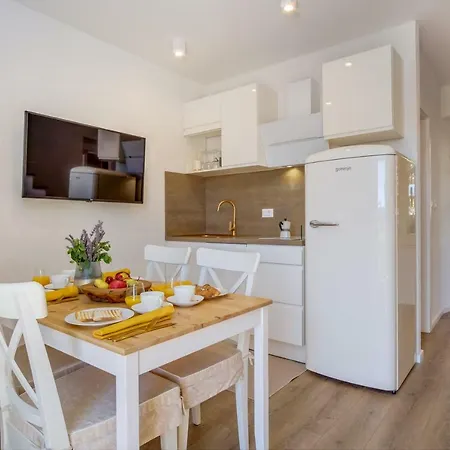 Casa Rustica Appartement Mali Lošinj Buitenkant foto